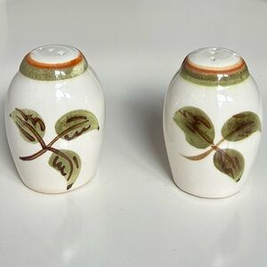 Vintage Stangl Pottery Leaf Design Ceramic Salt and Pepper Shakers